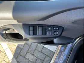 Toyota Yaris (2025) thumbnail 18
