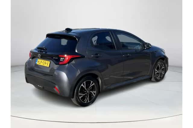Toyota Yaris (2025) thumbnail 5