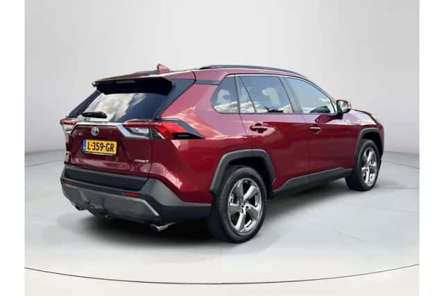 Toyota RAV4 (2021) thumbnail 5