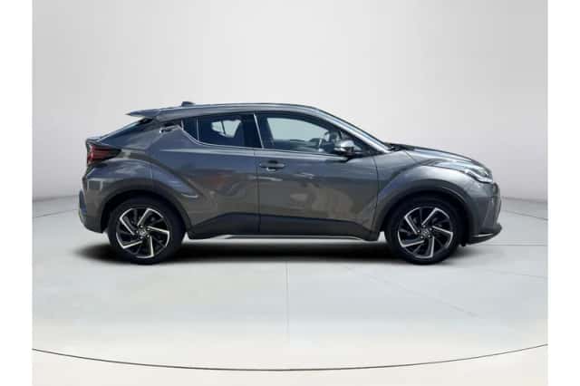 Toyota C-HR (2023) thumbnail 6