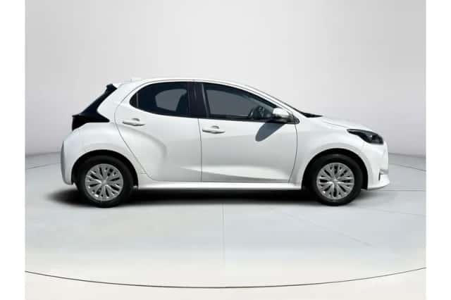 Toyota Yaris (2021) thumbnail 6