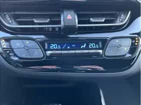 Toyota C-HR (2023) thumbnail 21