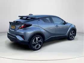 Toyota C-HR (2023) thumbnail 5