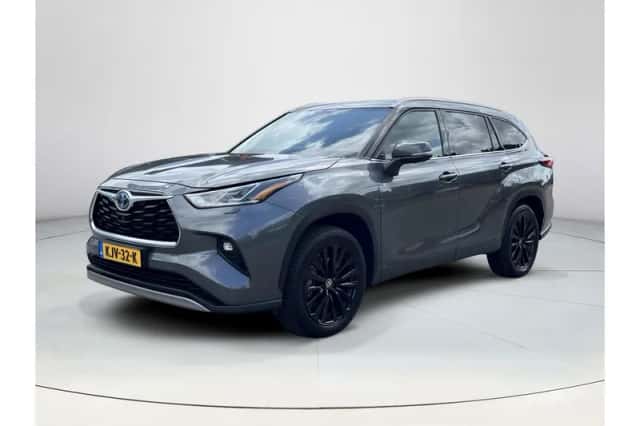 Toyota Highlander (2023) thumbnail 1