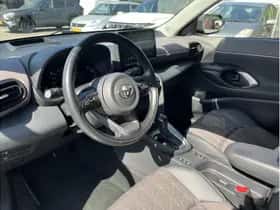 Toyota Yaris Cross (2021) thumbnail 9