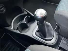 Toyota Yaris (2013) thumbnail 21