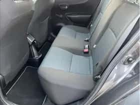 Toyota Yaris (2013) thumbnail 22