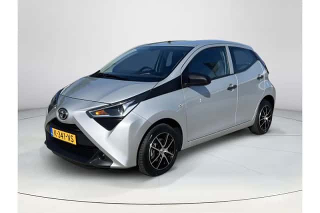 Toyota Aygo (2021) thumbnail 1