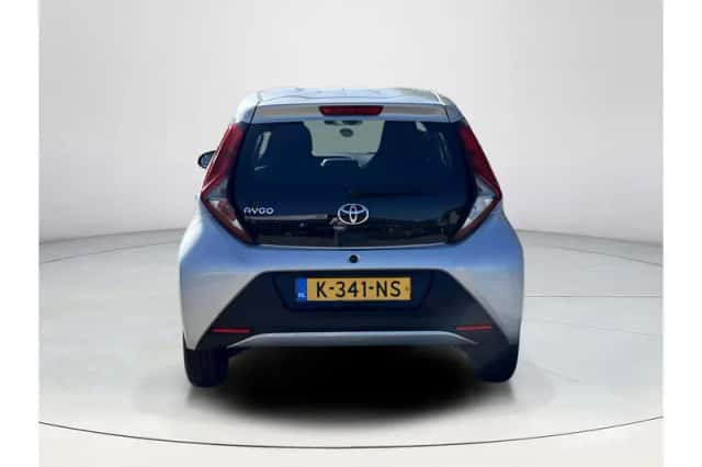 Toyota Aygo (2021) thumbnail 4