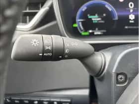 Toyota Corolla (2024) thumbnail 13