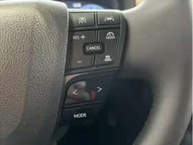 Toyota C-HR (2025) thumbnail 18