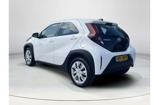 Toyota Aygo X (2023) thumbnail 2