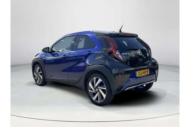 Toyota Aygo X (2023) thumbnail 3