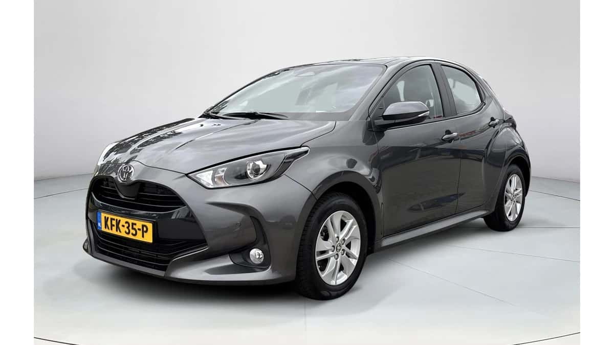 Toyota Yaris (2025) — foto 1