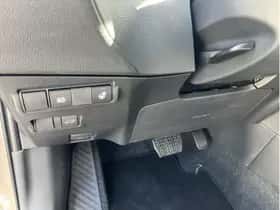 Toyota Corolla (2025) thumbnail 15