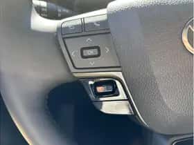 Toyota C-HR (2024) thumbnail 15