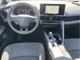 Toyota C-HR (2024) thumbnail 24