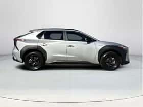 Toyota bZ4X (2023) thumbnail 6