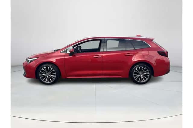 Toyota Corolla (2024) thumbnail 2