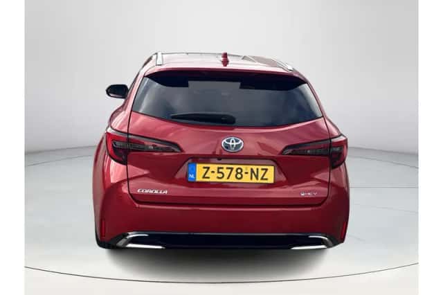 Toyota Corolla (2024) thumbnail 4