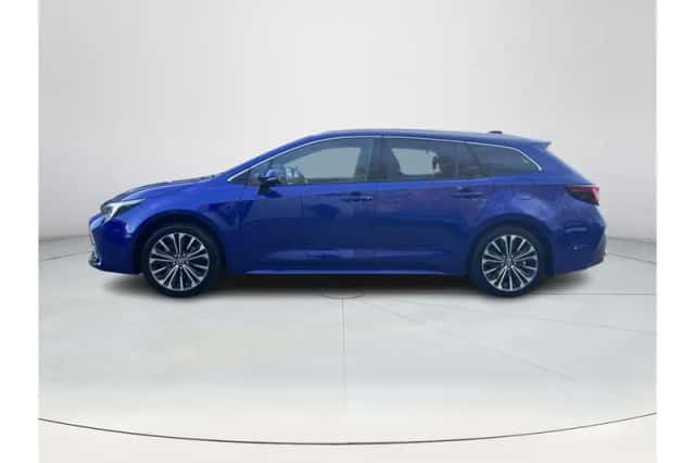 Toyota Corolla (2025) thumbnail 2