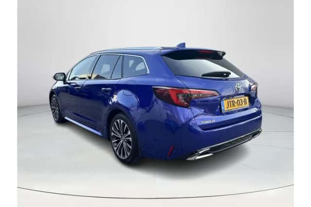 Toyota Corolla (2025) thumbnail 3