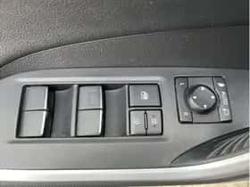 Toyota RAV4 (2020) thumbnail 13