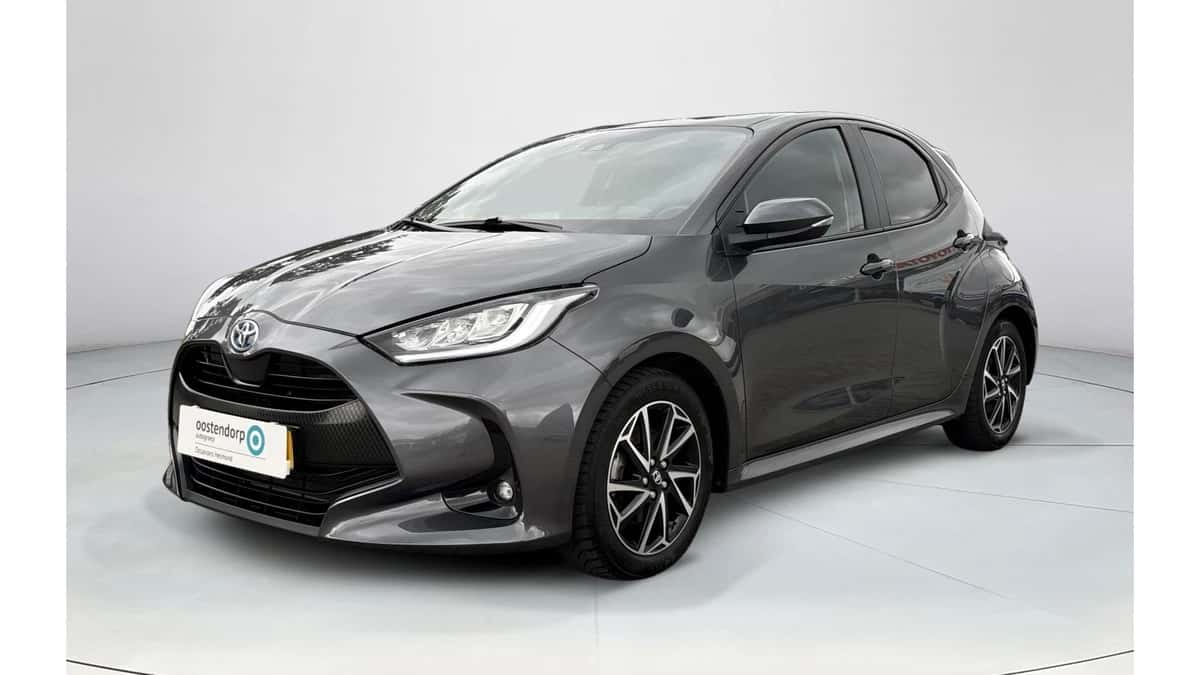 Toyota Yaris (2022) — foto 1