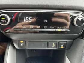 Toyota Yaris (2022) thumbnail 19