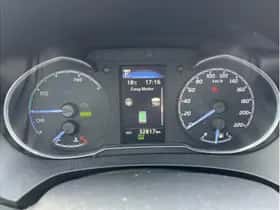 Toyota Yaris (2018) thumbnail 16
