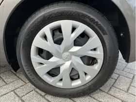 Toyota Yaris (2018) thumbnail 27
