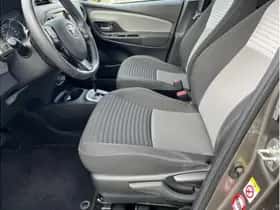 Toyota Yaris (2018) thumbnail 10