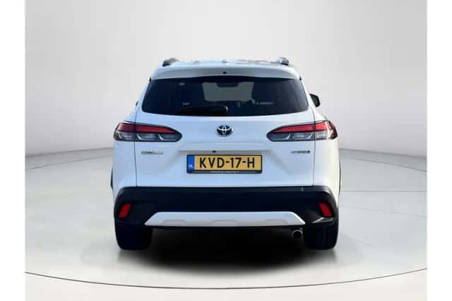 Toyota Corolla Cross (2023) thumbnail 4