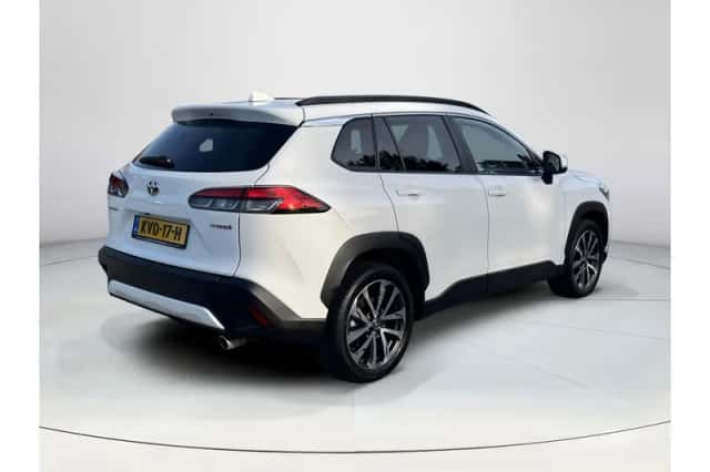 Toyota Corolla Cross (2023) thumbnail 5