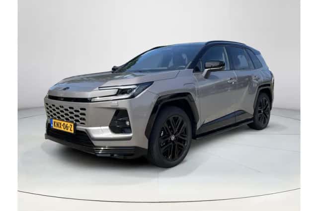 Toyota RAV4 (2026) thumbnail 1