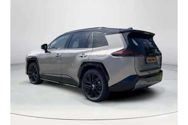 Toyota RAV4 (2026) thumbnail 3