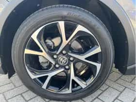 Toyota C-HR (2020) thumbnail 26