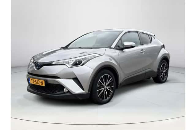 Toyota C-HR (2018) thumbnail 1