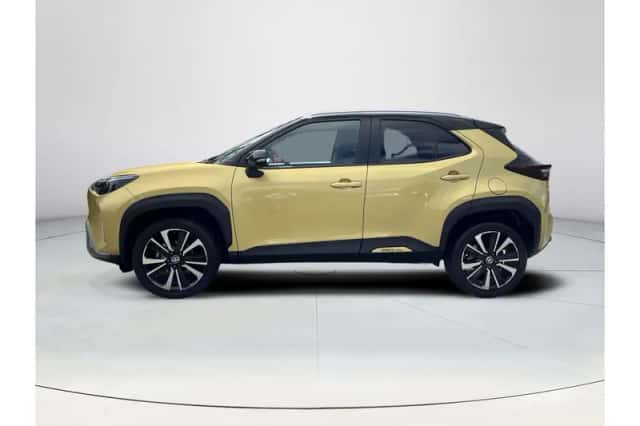 Toyota Yaris Cross (2021) thumbnail 2