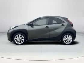 Toyota Aygo X (2022) thumbnail 2