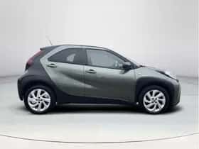 Toyota Aygo X (2022) thumbnail 6