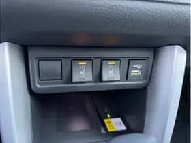 Toyota Corolla (2024) thumbnail 32