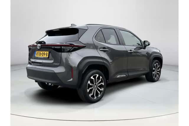 Toyota Yaris Cross (2024) thumbnail 4