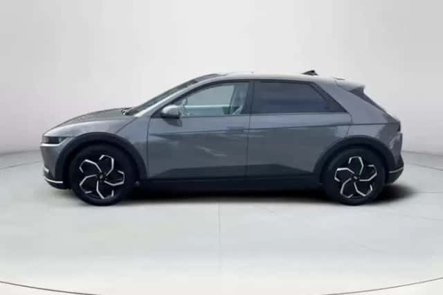 Hyundai Ioniq 5 (2022) thumbnail 2
