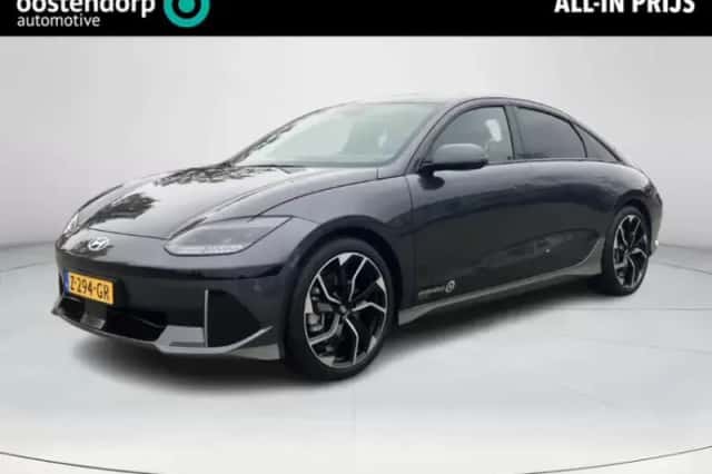 Hyundai Ioniq 6 (2024) thumbnail 1