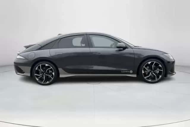 Hyundai Ioniq 6 (2024) thumbnail 6