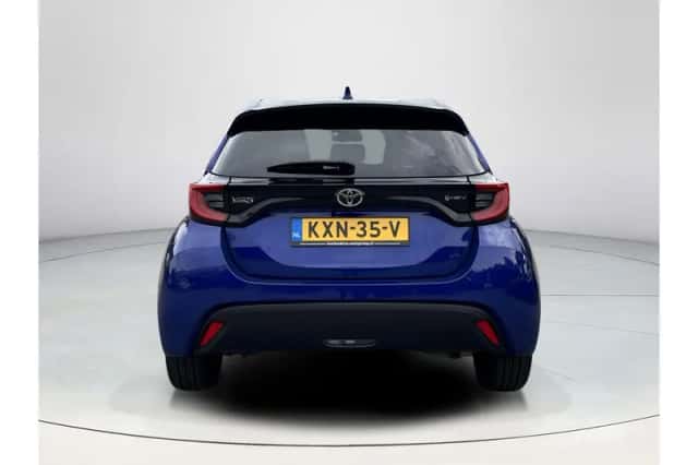 Toyota Yaris (2025) thumbnail 4
