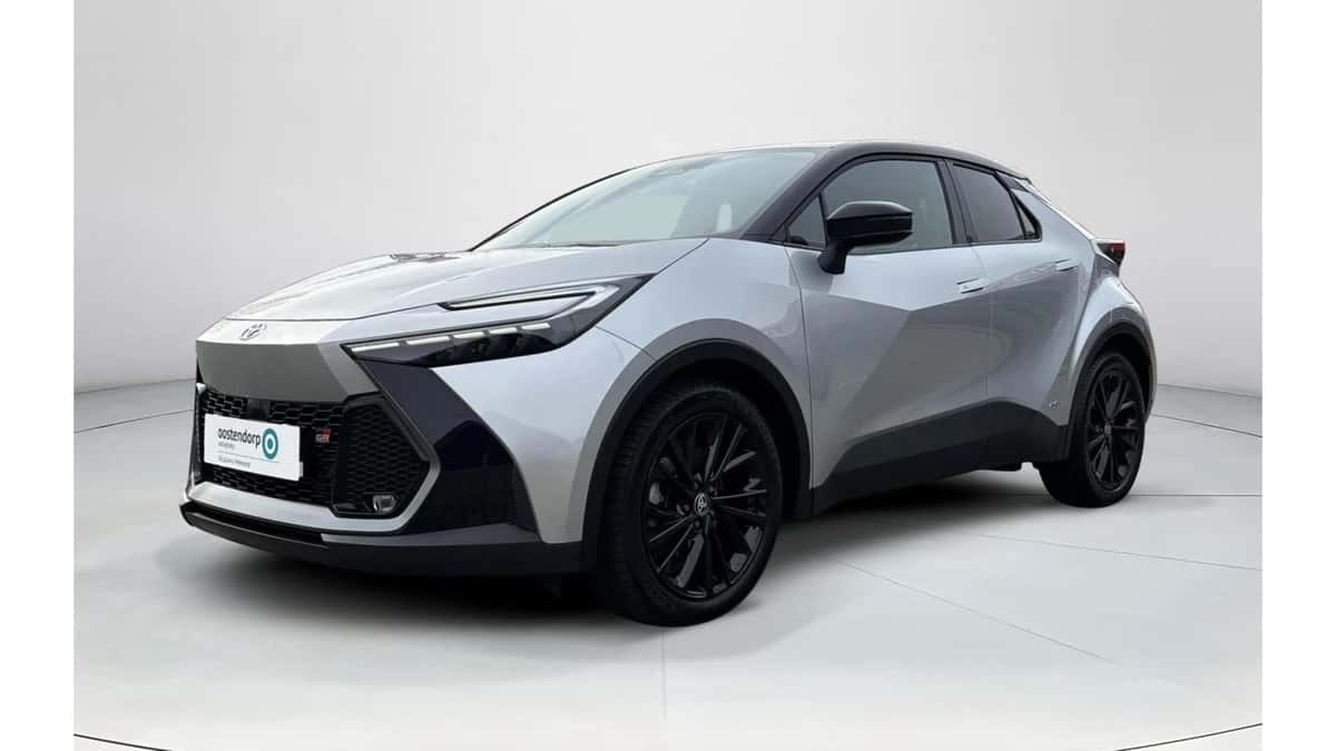 Toyota C-HR (2024) — foto 1