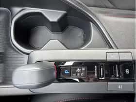 Toyota C-HR (2024) thumbnail 21