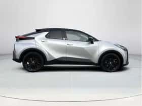 Toyota C-HR (2024) thumbnail 6